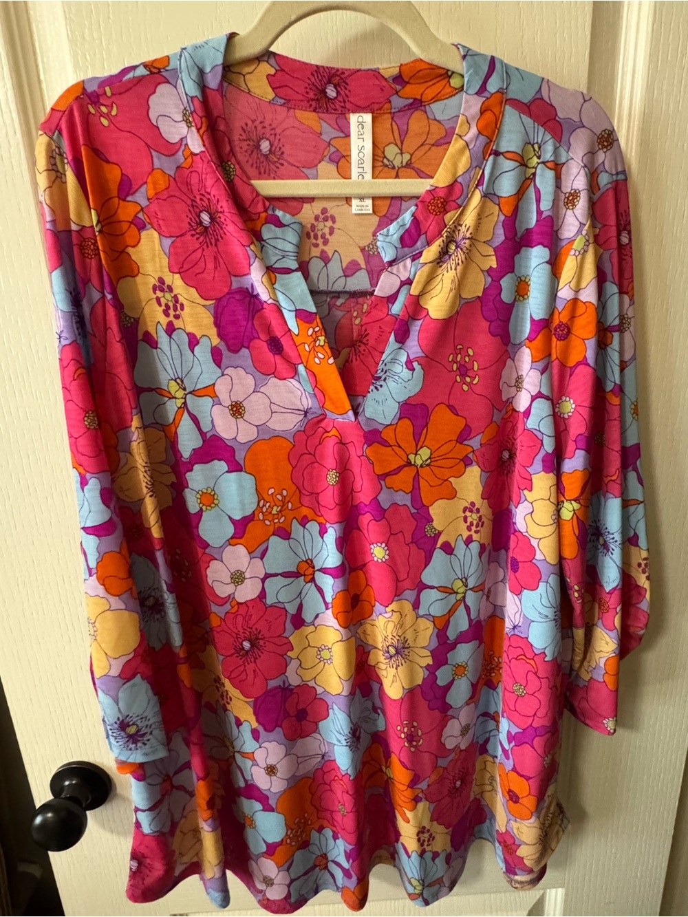 Dear Scarlett Floral V-Neck 3/4 Sleeve Tunic Top - XL